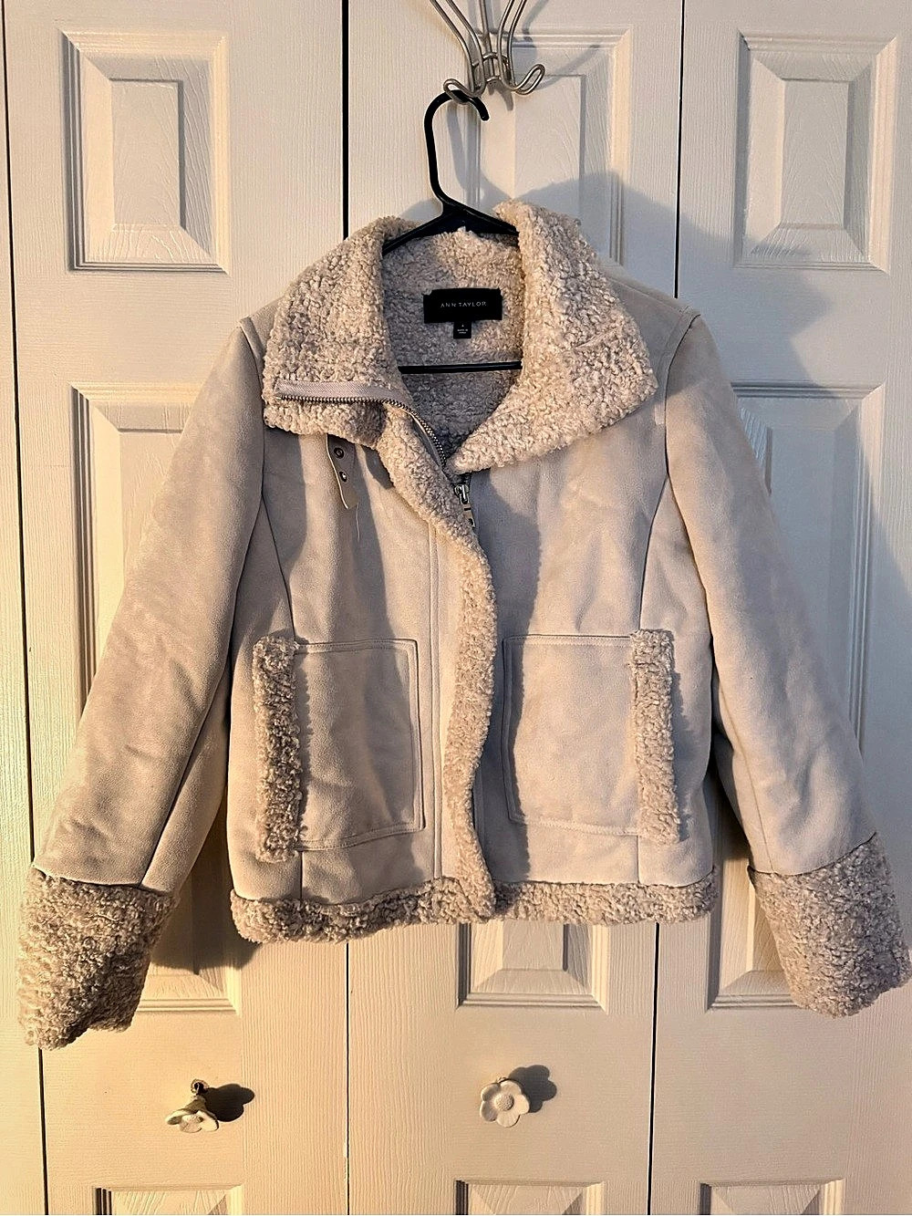 Ann Taylor Ivory Faux Suede Shearling Lined Jacket Size 4